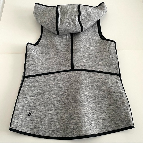 Lululemon Insculpt Reversible Vest With Hood - Picture 11 of 13